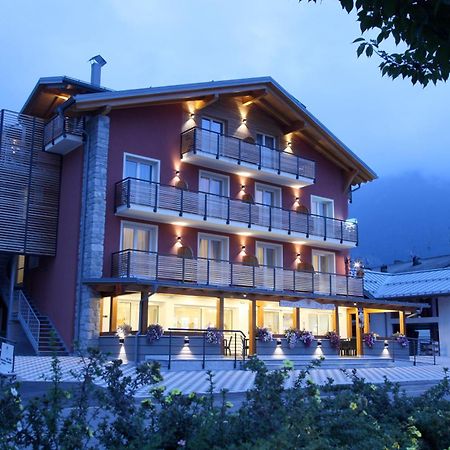 Hotel Gran Vacanze Rooms & Apartments Dimaro Dış mekan fotoğraf