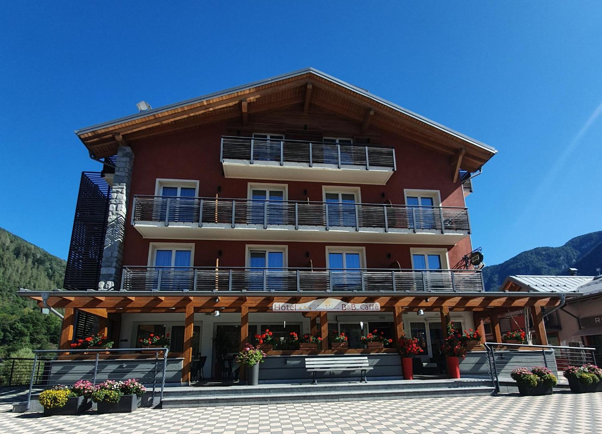 Hotel Gran Vacanze Rooms & Apartments Dimaro Dış mekan fotoğraf
