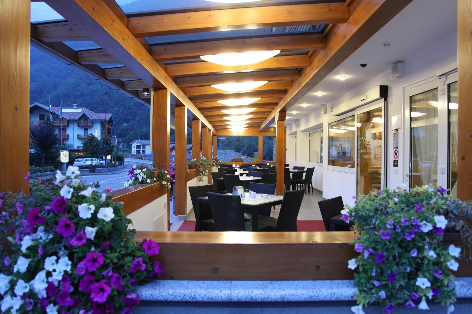 Hotel Gran Vacanze Rooms & Apartments Dimaro Dış mekan fotoğraf