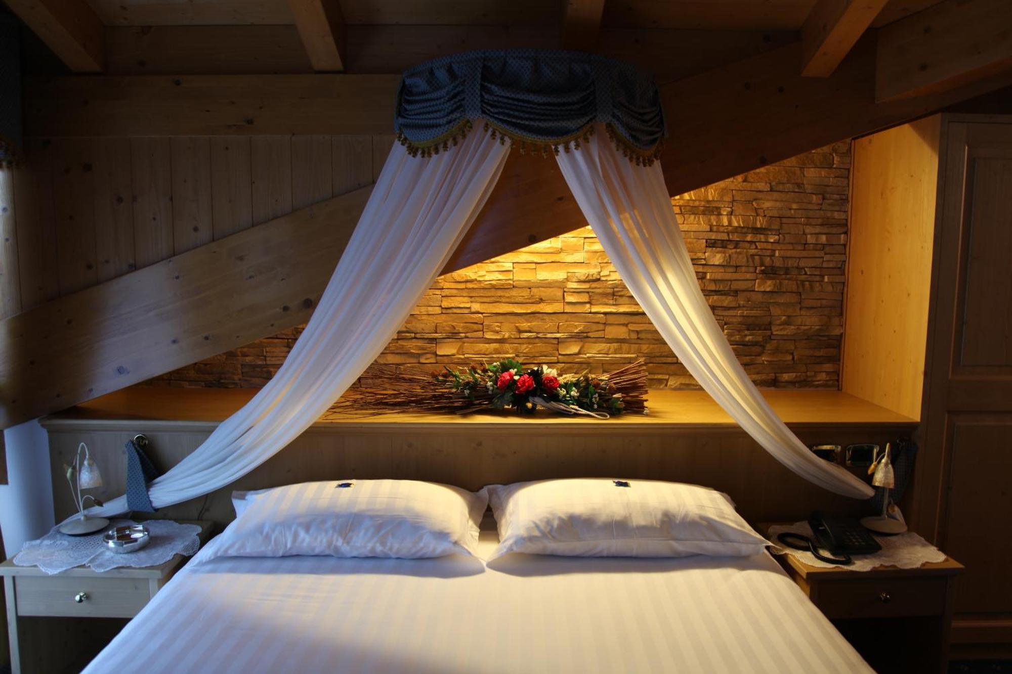 Hotel Gran Vacanze Rooms & Apartments Dimaro Dış mekan fotoğraf