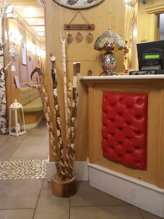 Hotel Gran Vacanze Rooms & Apartments Dimaro Dış mekan fotoğraf