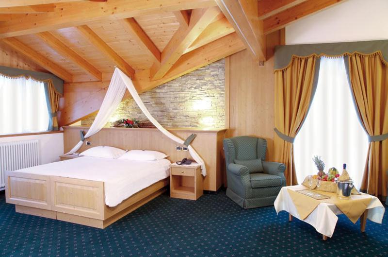 Hotel Gran Vacanze Rooms & Apartments Dimaro Oda fotoğraf